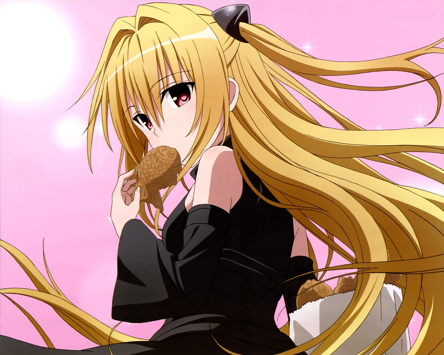 blonde_hair, food, fujiwara_natsuko, golden_darkness, long_hair, megami, red_eyes, scan, taiyaki, to_love_ru, to_love_ru_darkness