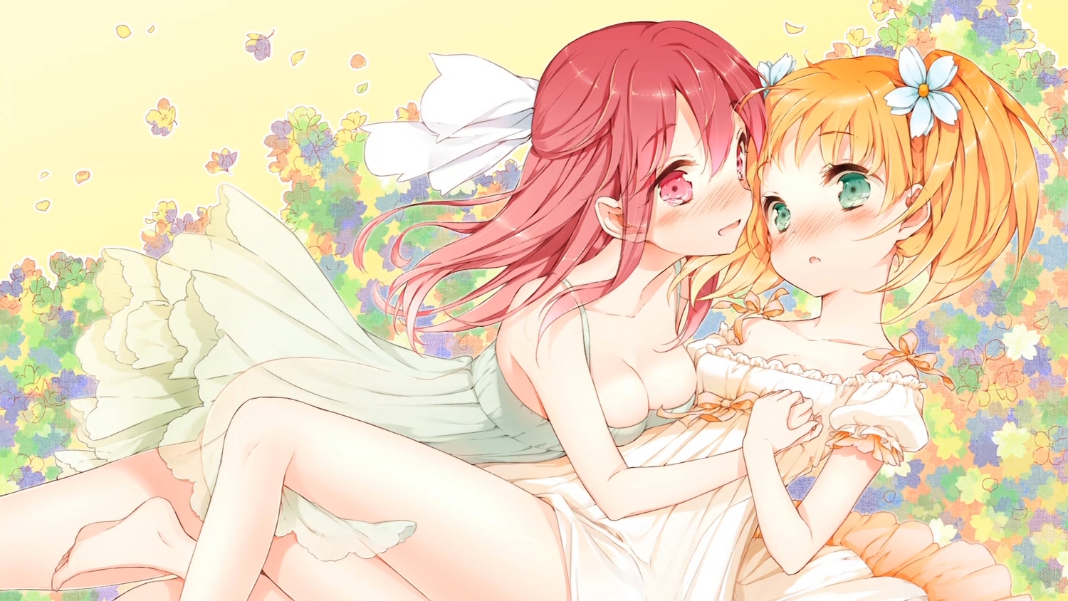 2girls, blush, green_eyes, red_eyes, red_hair, sakura_trick, sonoda_yuu, takayama_haruka