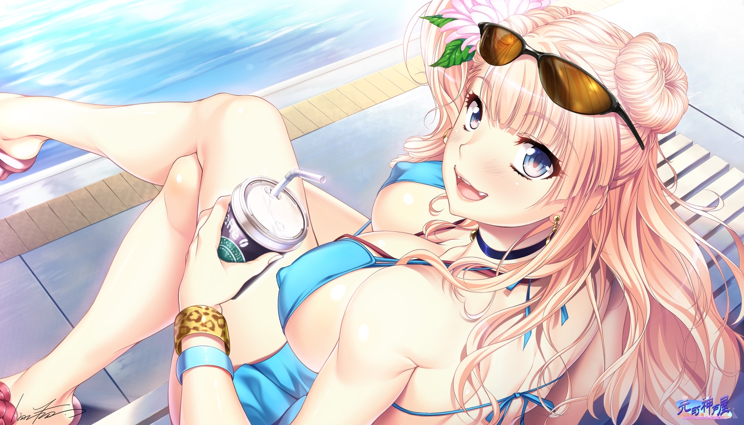 bikini, blonde_hair, blue_eyes, breasts, choker, cleavage, drink, erect_nipples, gyaruko, hozumi_kaoru, long_hair, necklace, oshiete!_gyaruko-chan, pool, signed, summer, swimsuit, water, wristwear