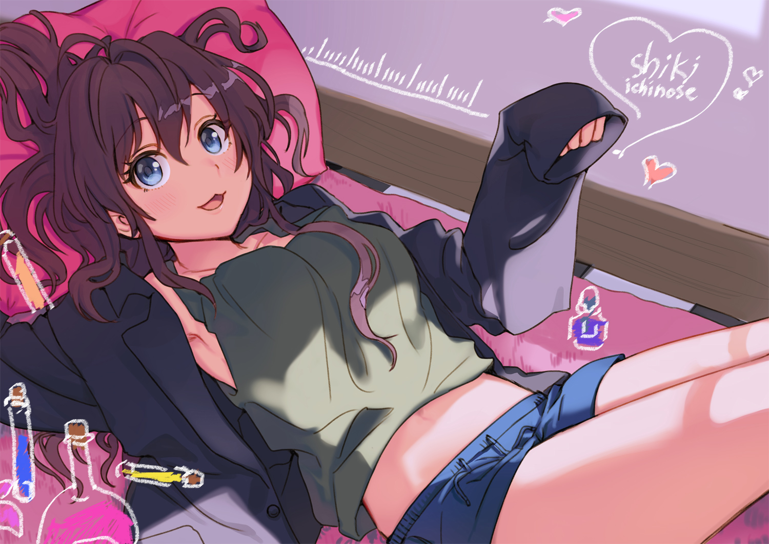 blue_eyes, brown_hair, cat_smile, ichinose_shiki, idolmaster, idolmaster_cinderella_girls, shorts, yo_yuma