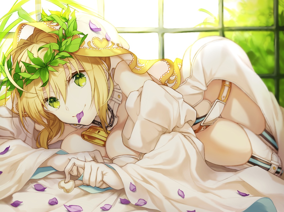 fate/extra, fate/grand_order, fate_(series), fate/stay_night, green_eyes, headdress, leaves, nero_claudius_(bride), nero_claudius_(fate), petals, wowishi