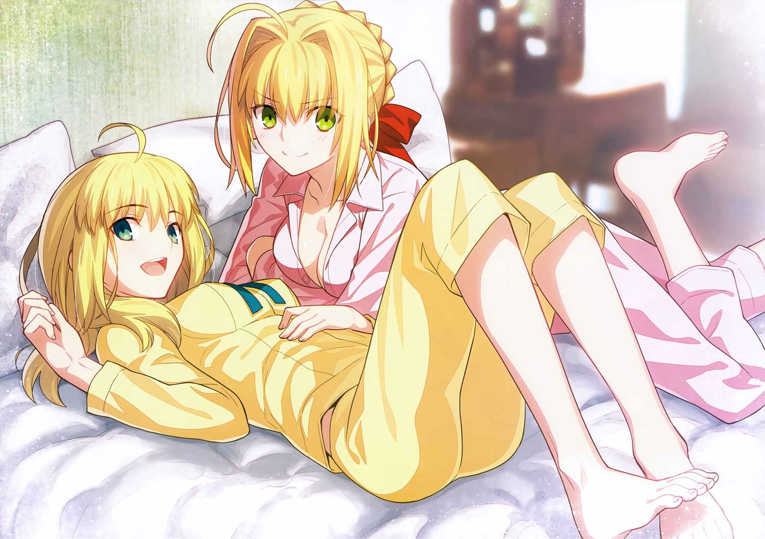 2girls, artoria_pendragon_(all), barefoot, bed, blonde_hair, blush, bow, breasts