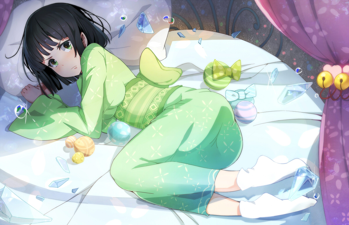 ball, bed, black_hair, fubuki_(onepunch_man), green_eyes, japanese_clothes, mitu_yang, onepunch_man, short_hair, socks, yukata