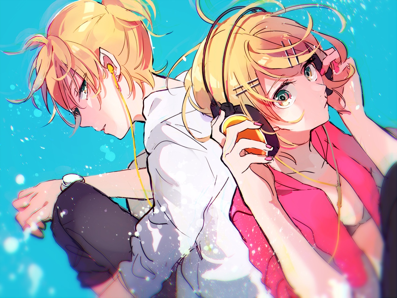 bikini_top, blonde_hair, green_eyes, headphones, hood, kagamine_len, kagamine_rin, makoji_(yomogi)