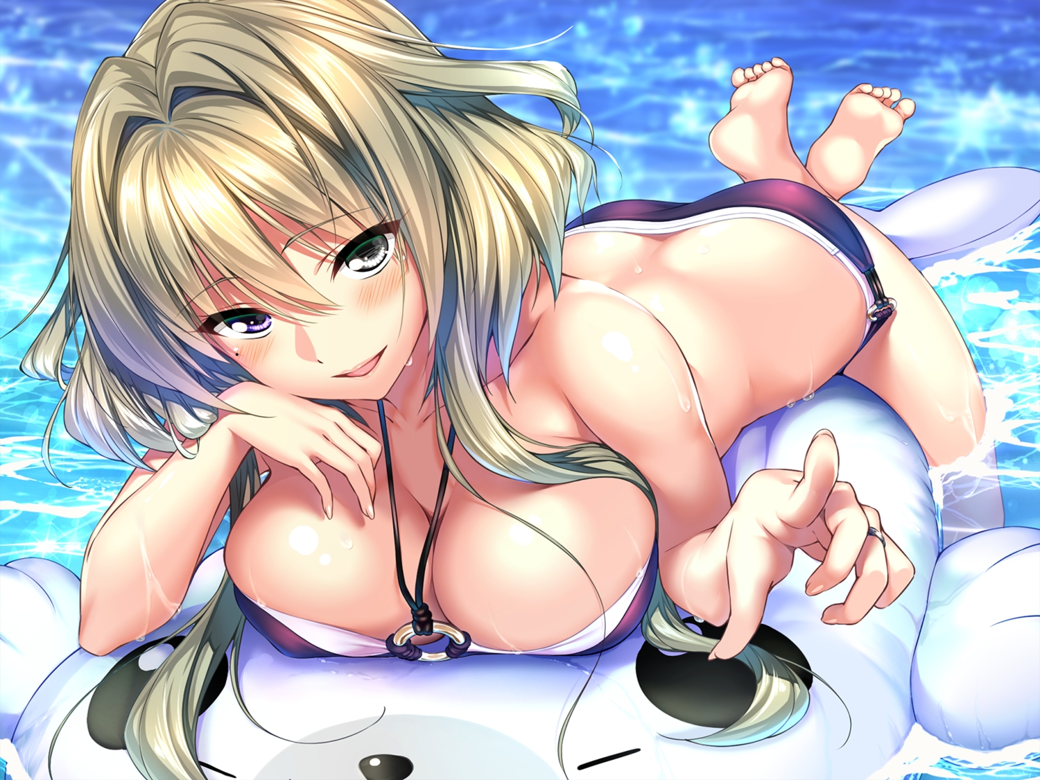 amakano, azarashi_soft, barefoot, bicolored_eyes, bikini, blush, breasts, cleavage, game_cg, kanbayashi_mizuki, long_hair, piromizu, swimsuit, water, wet