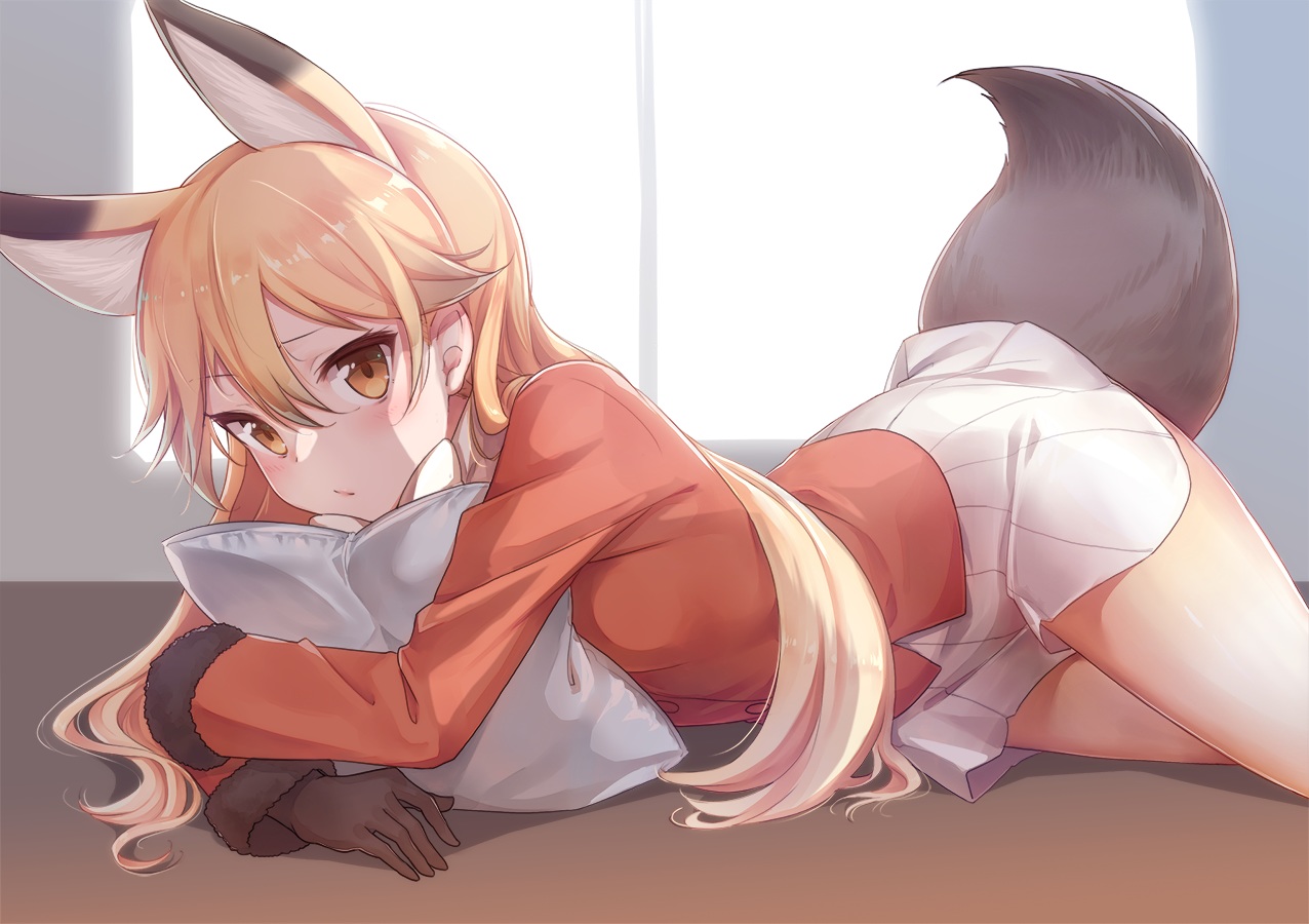 animal_ears, anthropomorphism, blonde_hair, brown_eyes, foxgirl, gloves, kemono_friends, konnyaku_(kk-monmon), long_hair, red_fox_(kemono_friends), skirt, tail