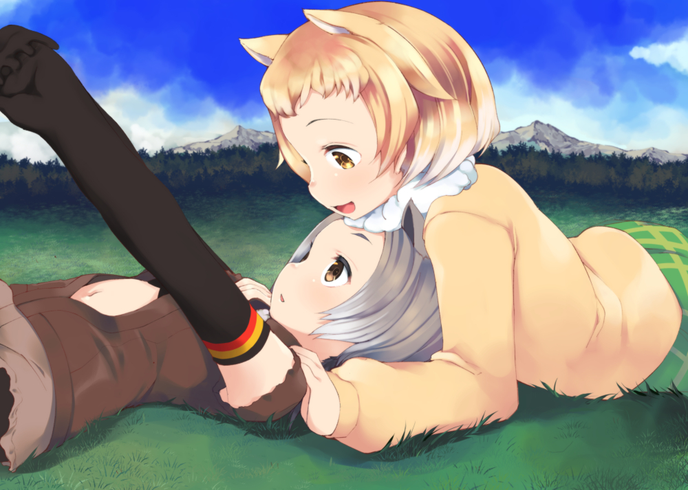 2girls, american_beaver_(kemono_friends), animal_ears, anthropomorphism, azuki_akizuki, black-tailed_prairie_dog_(kemono_friends), blonde_hair, brown_eyes, clouds, grass, gray_hair, kemono_friends, loli, navel, short_hair, skirt, sky, yellow_eyes