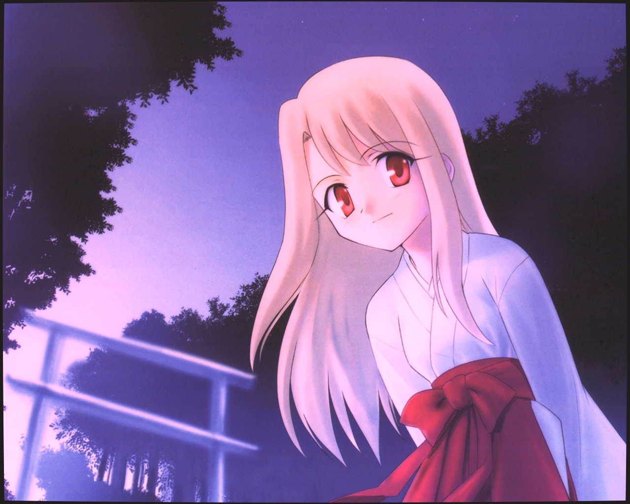 crazy_clover_club, fate_(series), fate/stay_night, illyasviel_von_einzbern, japanese_clothes, miko