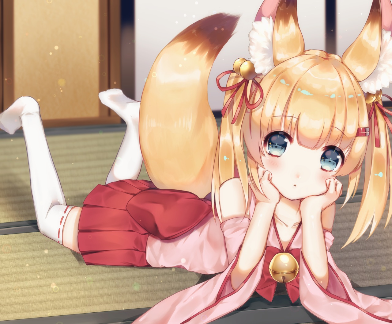 animal_ears, bell, blonde_hair, blue_eyes, bow, foxgirl, japanese_clothes, kemomimi_oukoku_kokuei_housou, loli, long_hair, lushuao, mikoko_(kemomimi_oukoku_kokuei_housou), skirt, tail, thighhighs, twintails