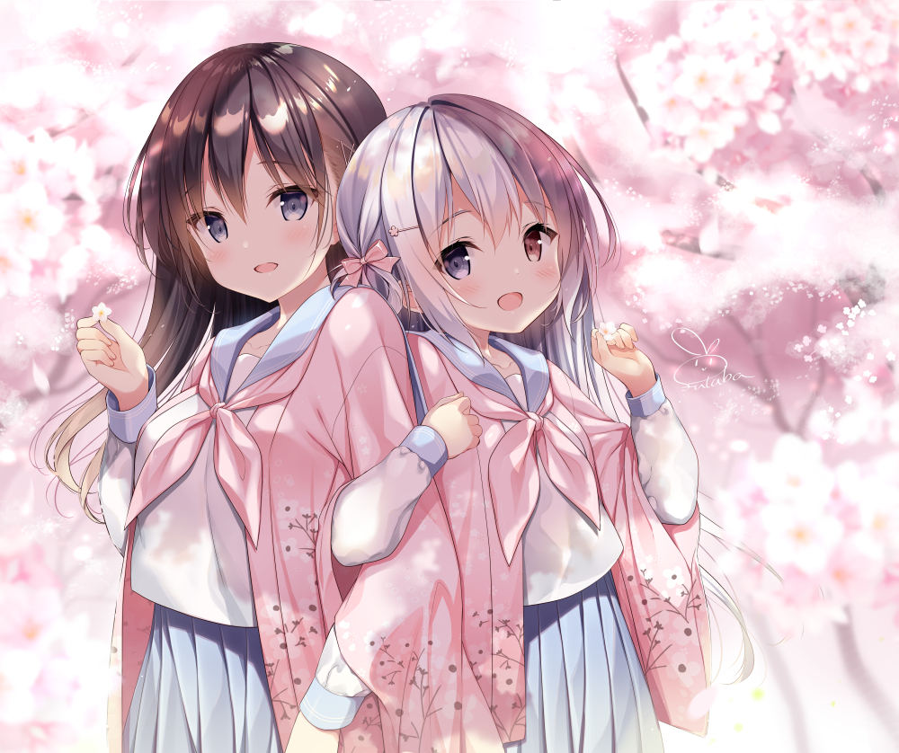 2girls, aliasing, bicolored_eyes, blue_eyes, blush, brown_hair, cherry_blossoms, flowers