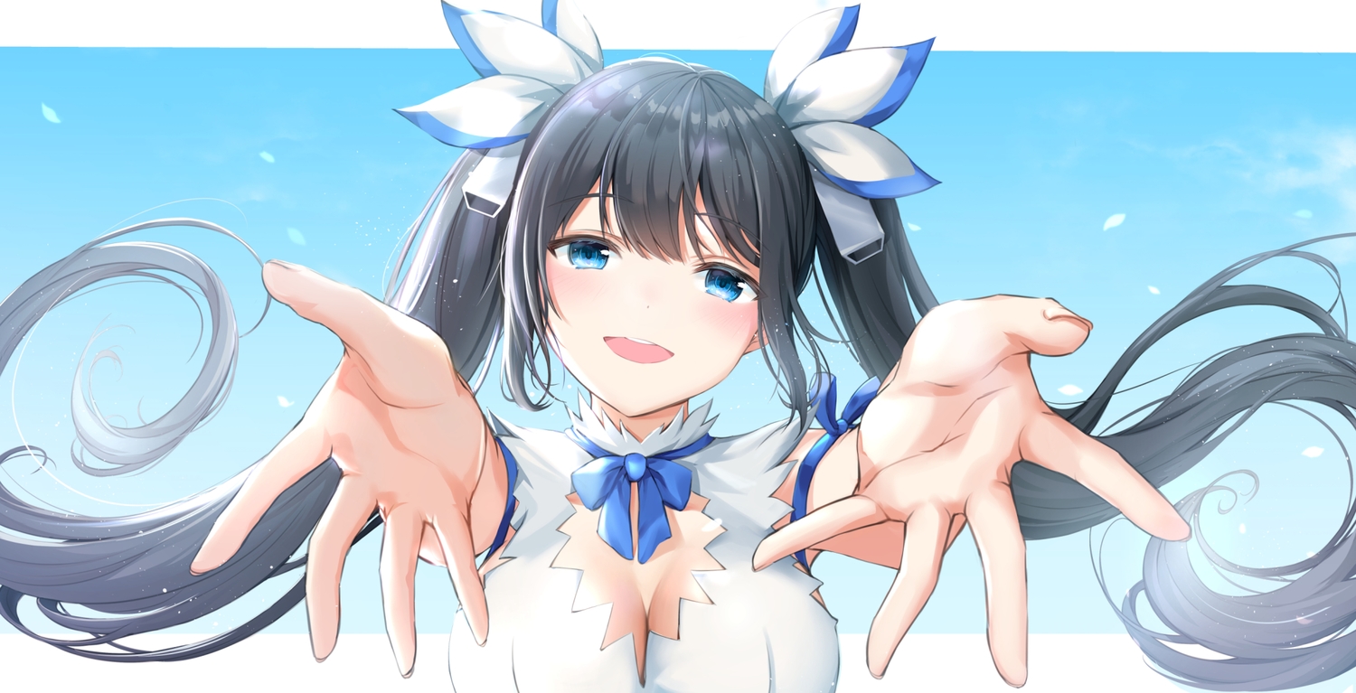 aqua_eyes, black_hair, blush, breasts, cleavage, close, dungeon_ni_deai_wo_motomeru_no_wa_machigatteiru_darou_ka, hestia_(danmachi)