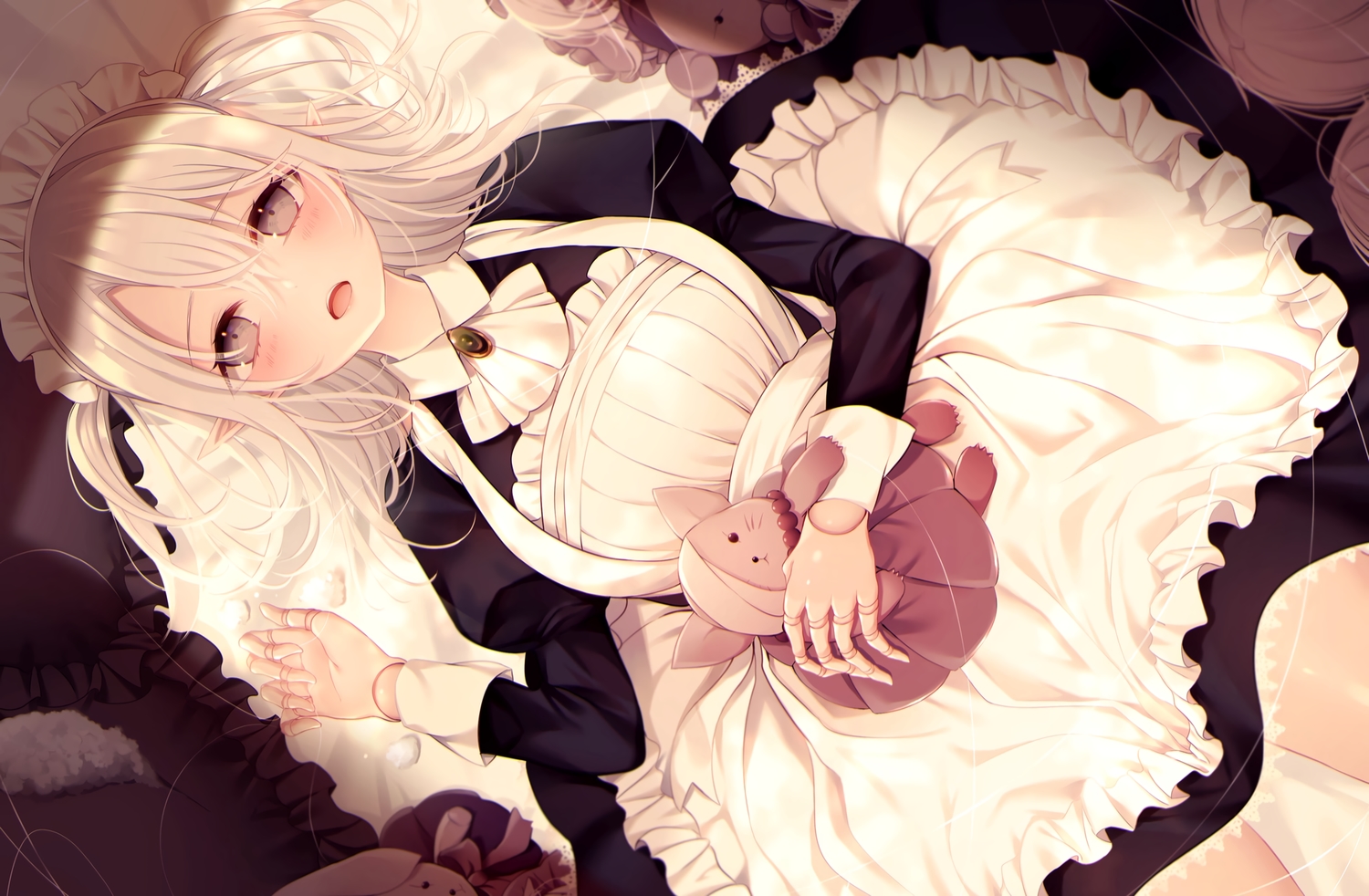 brown_eyes, kuro_namako, maid, original, pointed_ears, white_hair