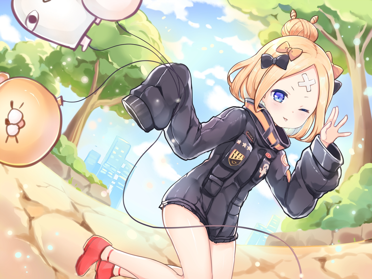 abigail_williams_(fate/grand_order), bandaid, blonde_hair, blue_eyes, bow, fate/grand_order, fate_(series), kiri_sakura, loli, short_hair, tree, wink