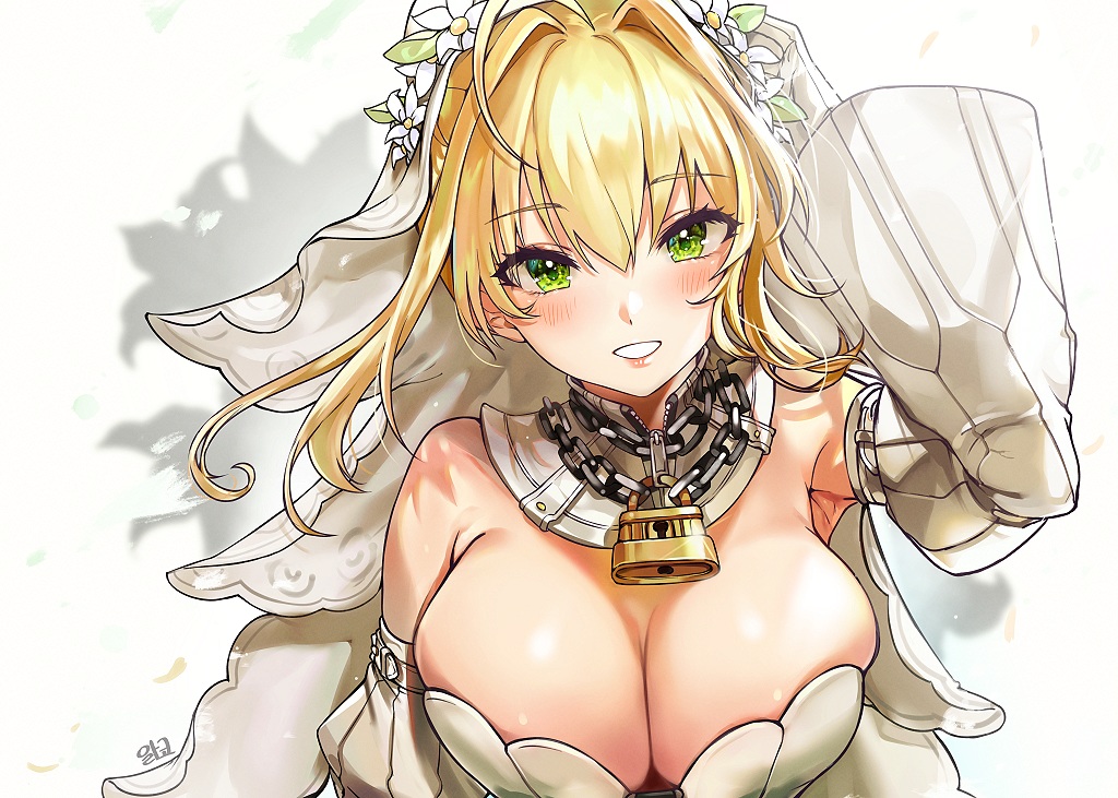aliasing, alracoco, blonde_hair, blush, breasts, chain, cleavage, close