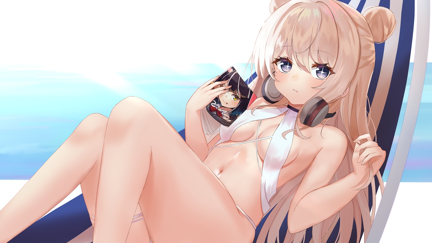 anthropomorphism, azur_lane, blonde_hair, derby_(dabidabi), headphones, le_malin_(azur_lane), long_hair, navel, swimsuit