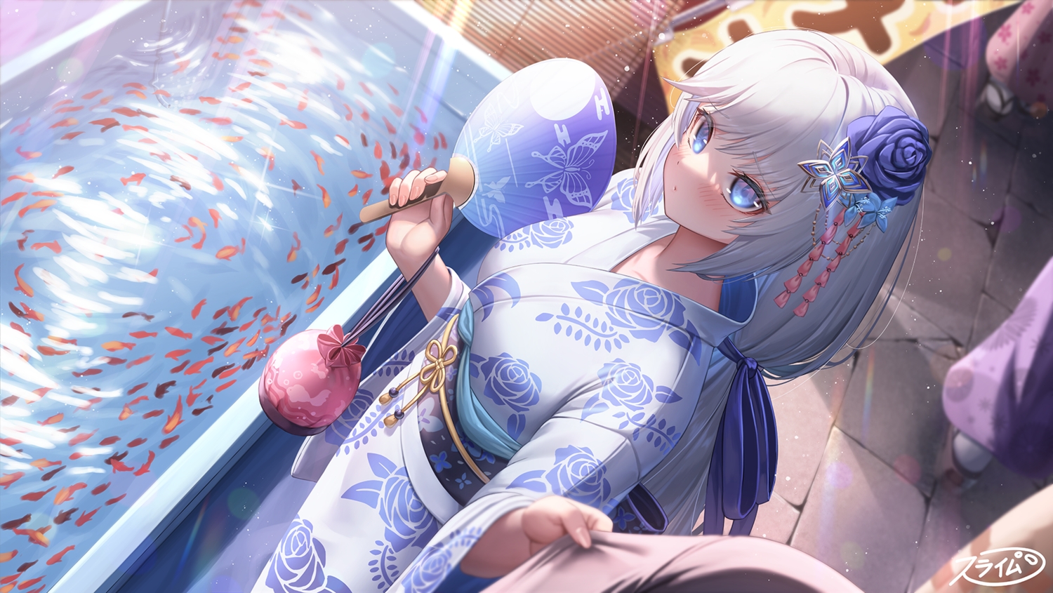 animal, aqua_eyes, blush, fan, festival, fish, gray_hair, houchi_shoujo, japanese_clothes, long_hair, ponytail, signed, summer, suraimu_(suraimuraimu), water, yue_jin, yukata
