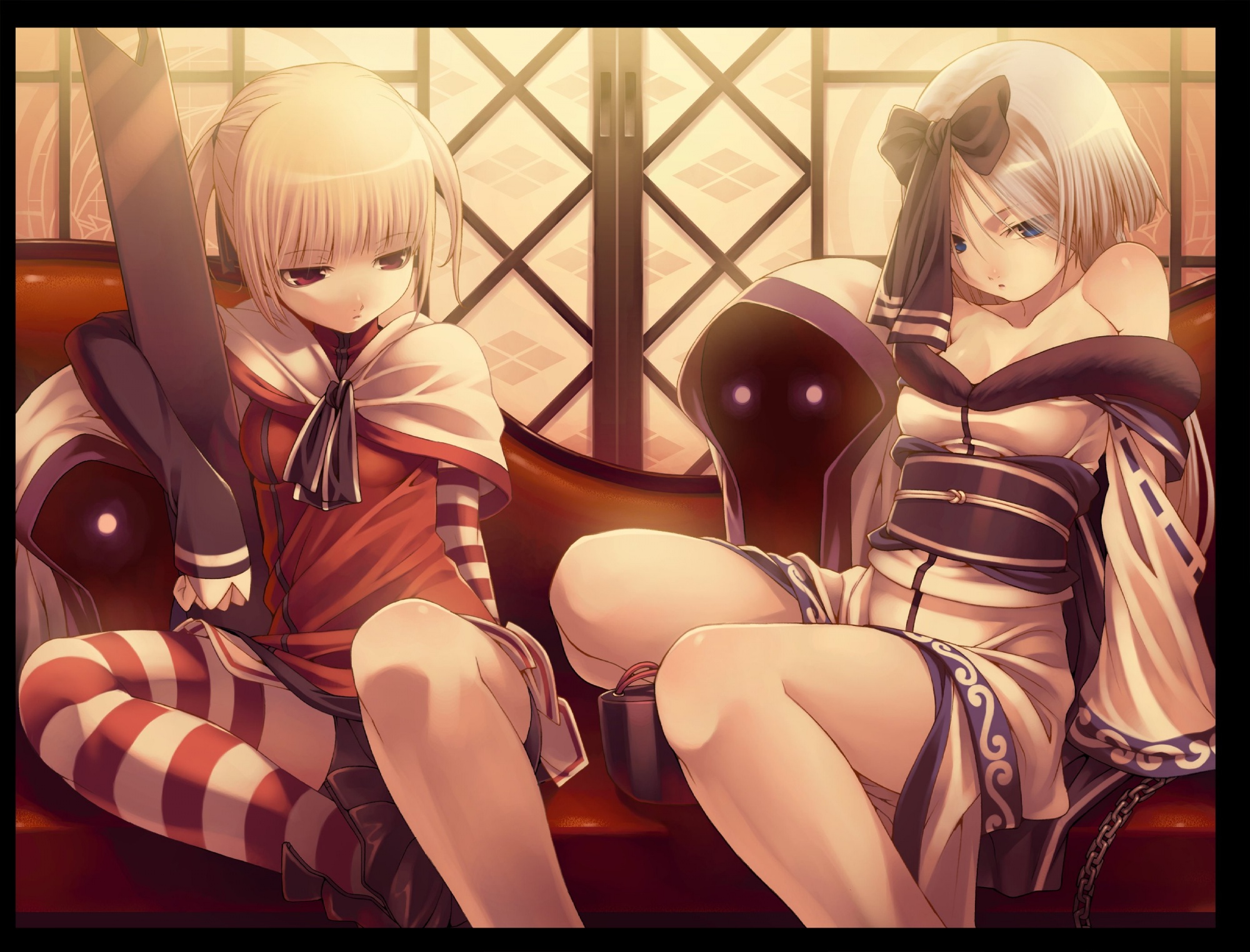 2girls, blonde_hair, blue_eyes, bow, chain, gray_hair, hitokata_no_ou, japanese_clothes, kimono, kuroba_nao, red_eyes, short_hair, tasaka_shinnosuke, thighhighs, weapon