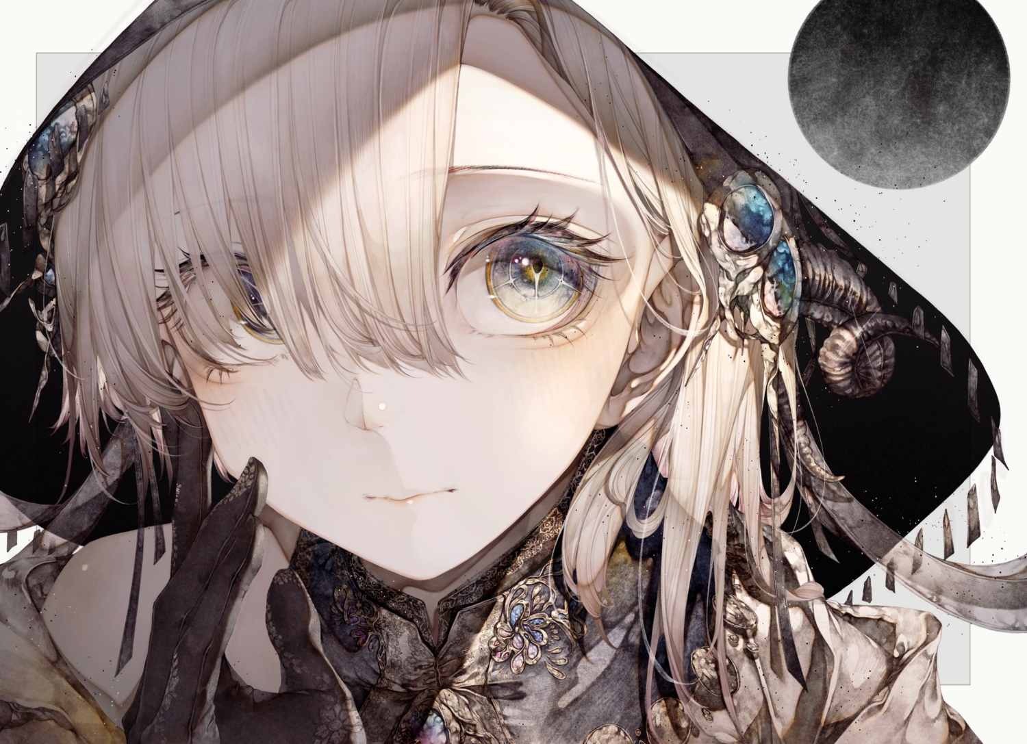 blonde_hair, blue_eyes, close, gloves, headdress, hito_komoru, hood, horns