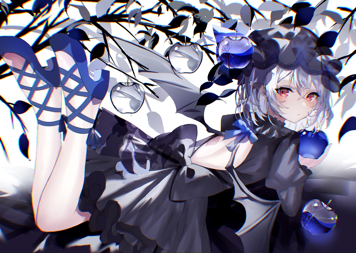 aliasing, apple, bow, food, fruit, goth-loli, gray_hair, hat