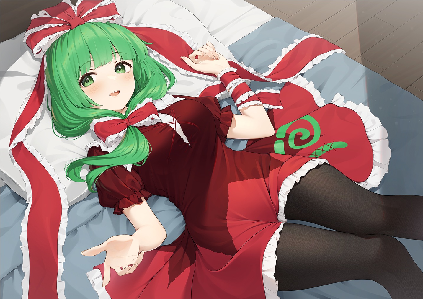 bed, blush, bow, dress, green_eyes, green_hair, headdress, kagiyama_hina