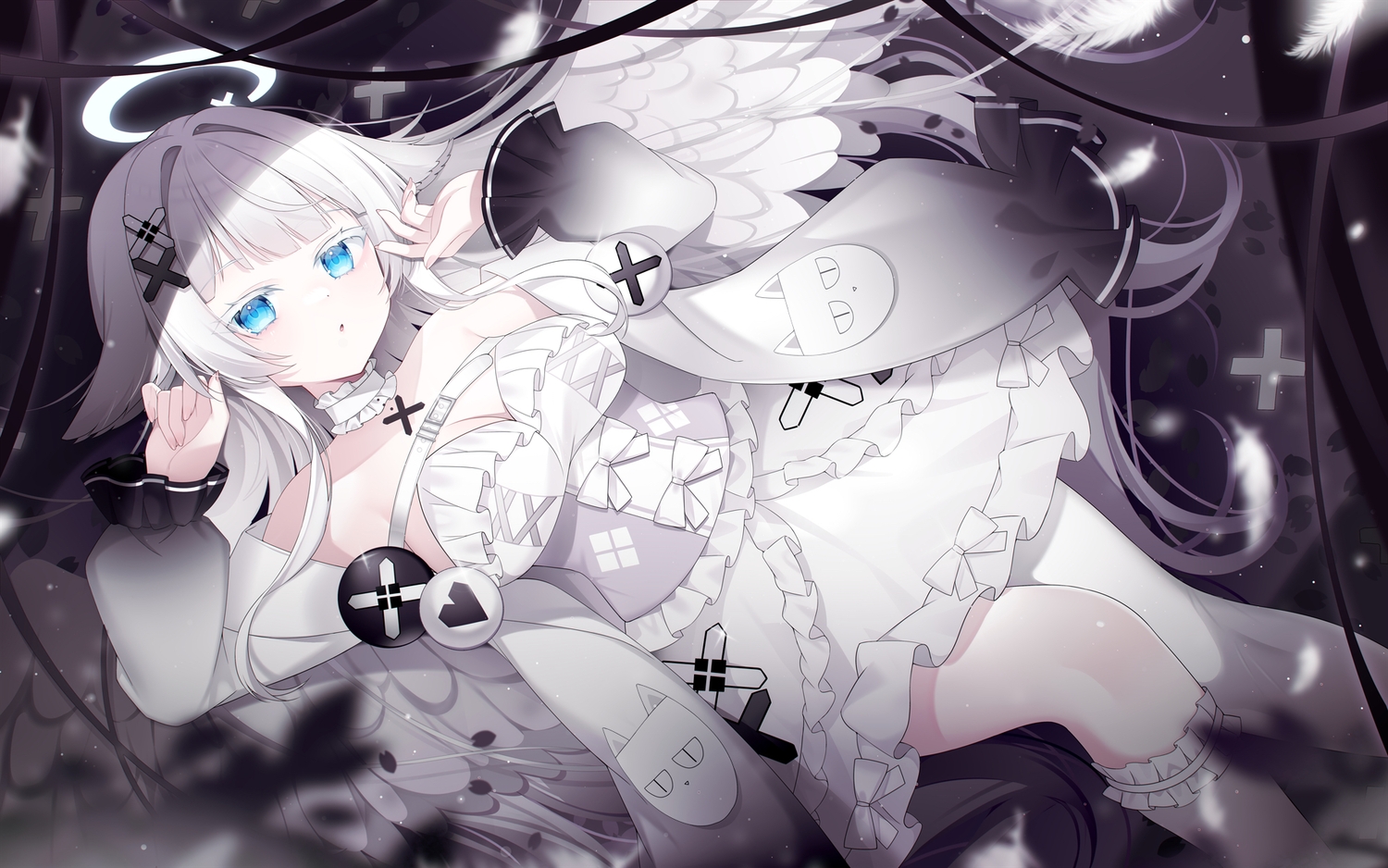 aliasing, animal_ears, aqua_eyes, bow, breasts, choker, cleavage, cross