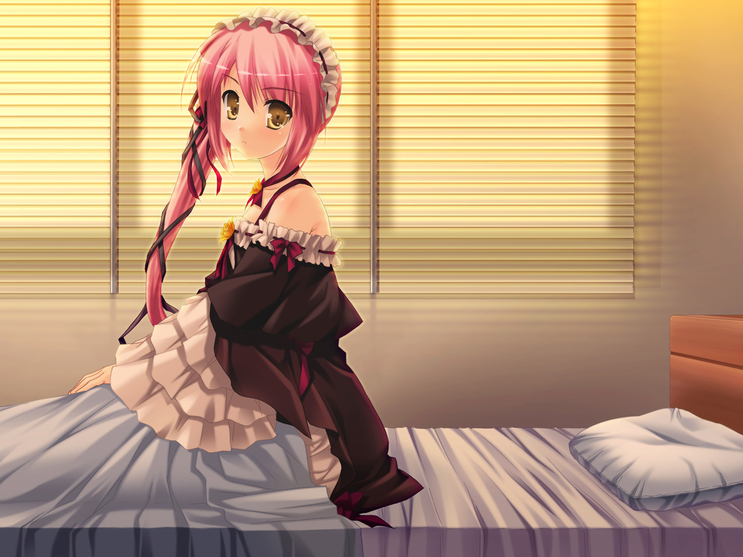 3rd_eye, alice_(bloody_rondo), bed, bloody_rondo, game_cg, goth-loli, lolita_fashion, long_hair, pink_hair, sakaki_maki, yellow_eyes