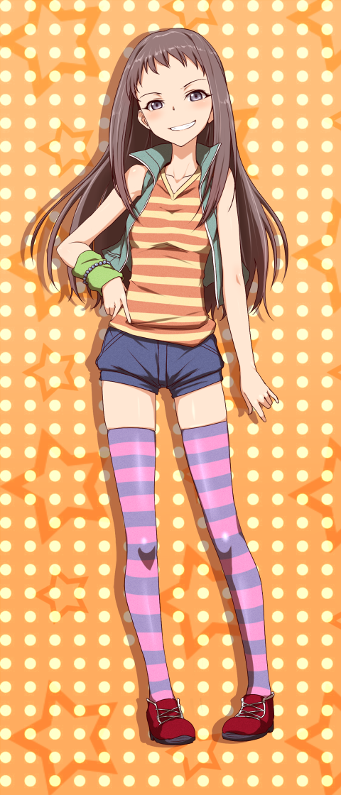 1girl, brown_hair, grin, hands_on_hips, idolmaster, idolmaster_cinderella_girls, koseki_reina, long_hair