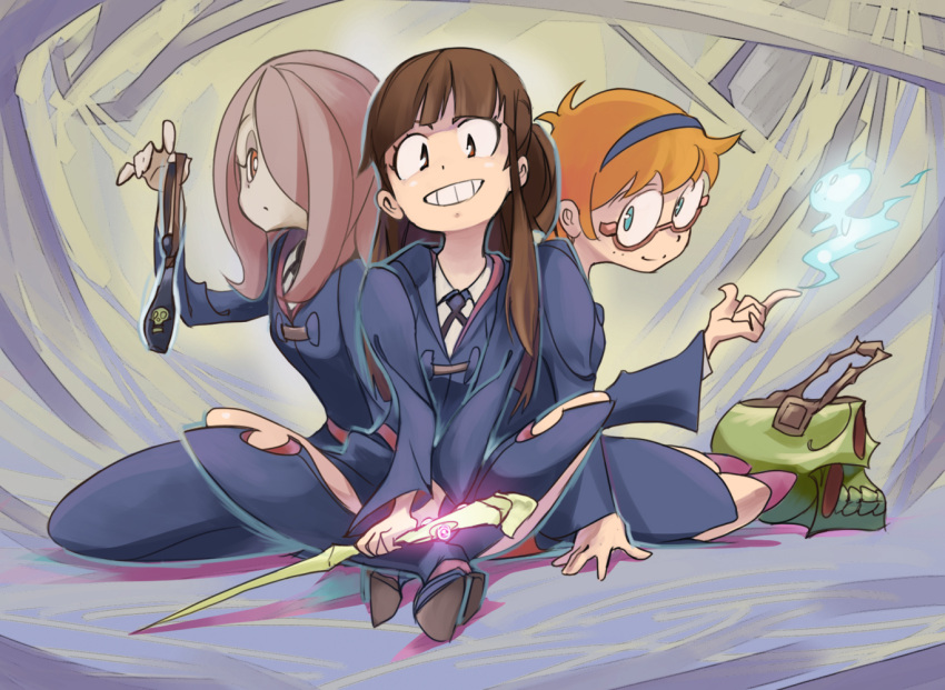 3girls, akko_kagari, brown_hair, glasses, grin, hair_over_one_eye, hairband, little_witch_academia
