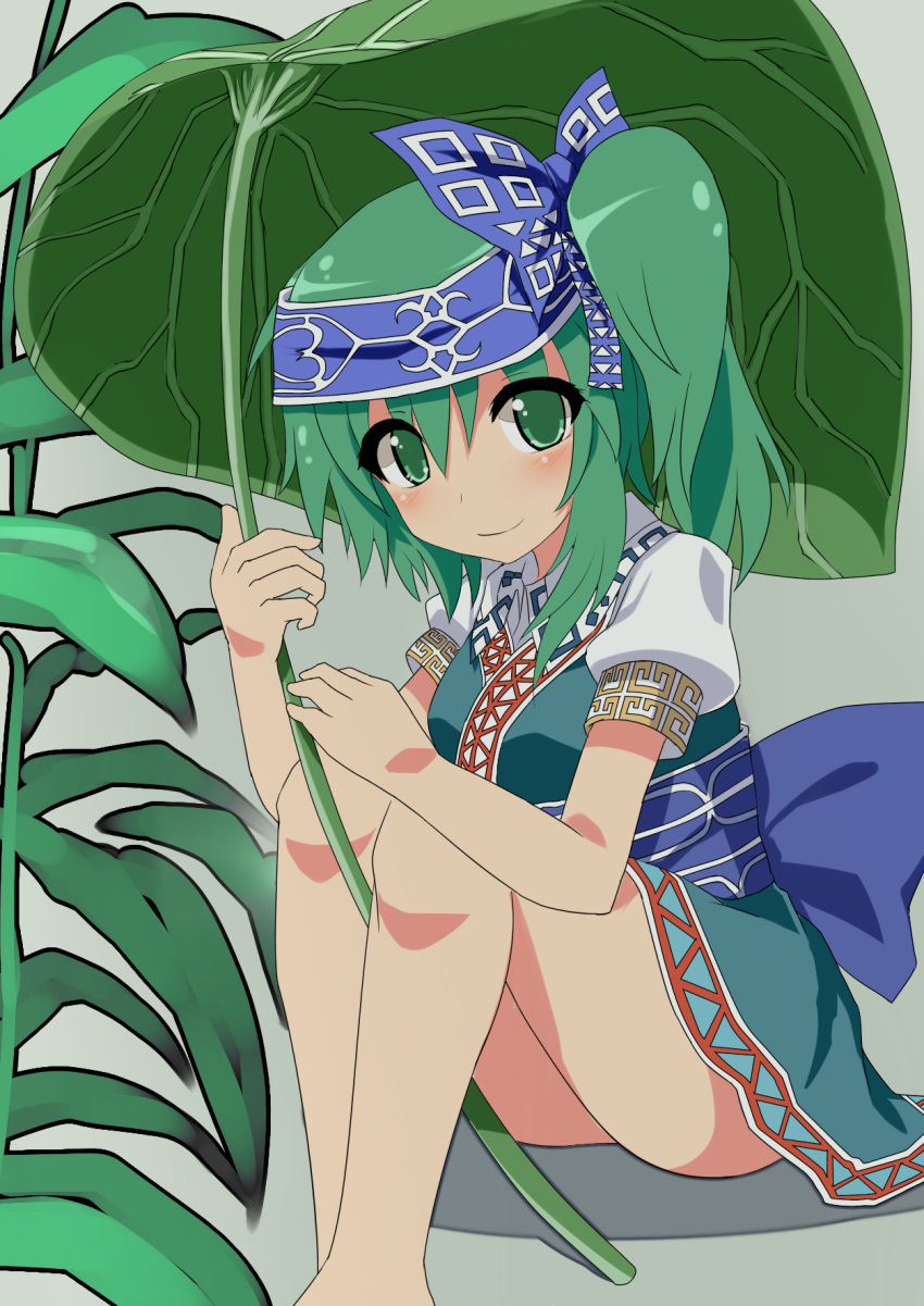 1girl, ainu_clothes, alternate_costume, daiyousei, green_eyes, green_hair, grey_background, hairband