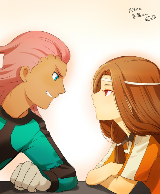 2boys, blue_eyes, brown_hair, dragonlink, gloves, goalkeeper, grin, inazuma_eleven_(series)