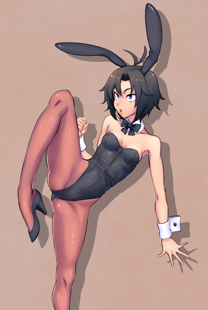 1girl, animal_ears, antenna_hair, black_hair, blue_eyes, bowtie, bunnysuit, collarbone