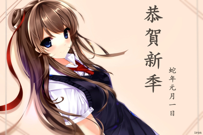 1girl, blue_eyes, blush, brown_hair, highres, iron_(huyiyang), long_hair, looking_at_viewer