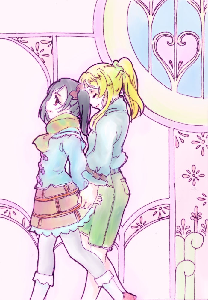 2girls, ascii_media_works, ayase_eli, ayase_eri, black_hair, blonde_hair, bushiroad, jason_(kaiten_kussaku_kikou), love_live!_school_idol_project, multiple_girls, ponytail, sunrise_(studio), tagme, tokyo_mx, walking, yazawa_nico, yazawa_niko, yuri
