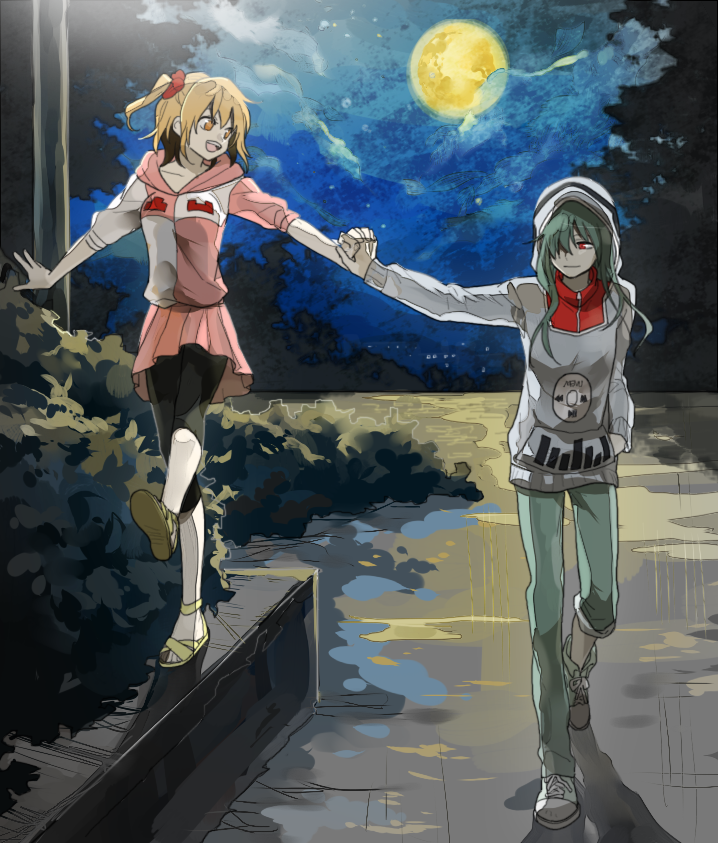 2girls, bush, green_hair, hair_over_one_eye, holding_hands, hoodie, kagerou_project, kangmoro