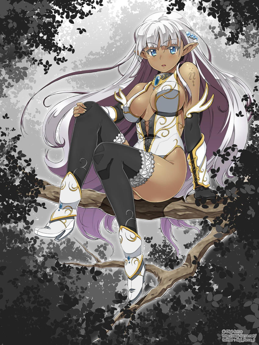 1girl, bare_shoulders, black_legwear, blue_eyes, boots, breasts, cleavage, dark_skin