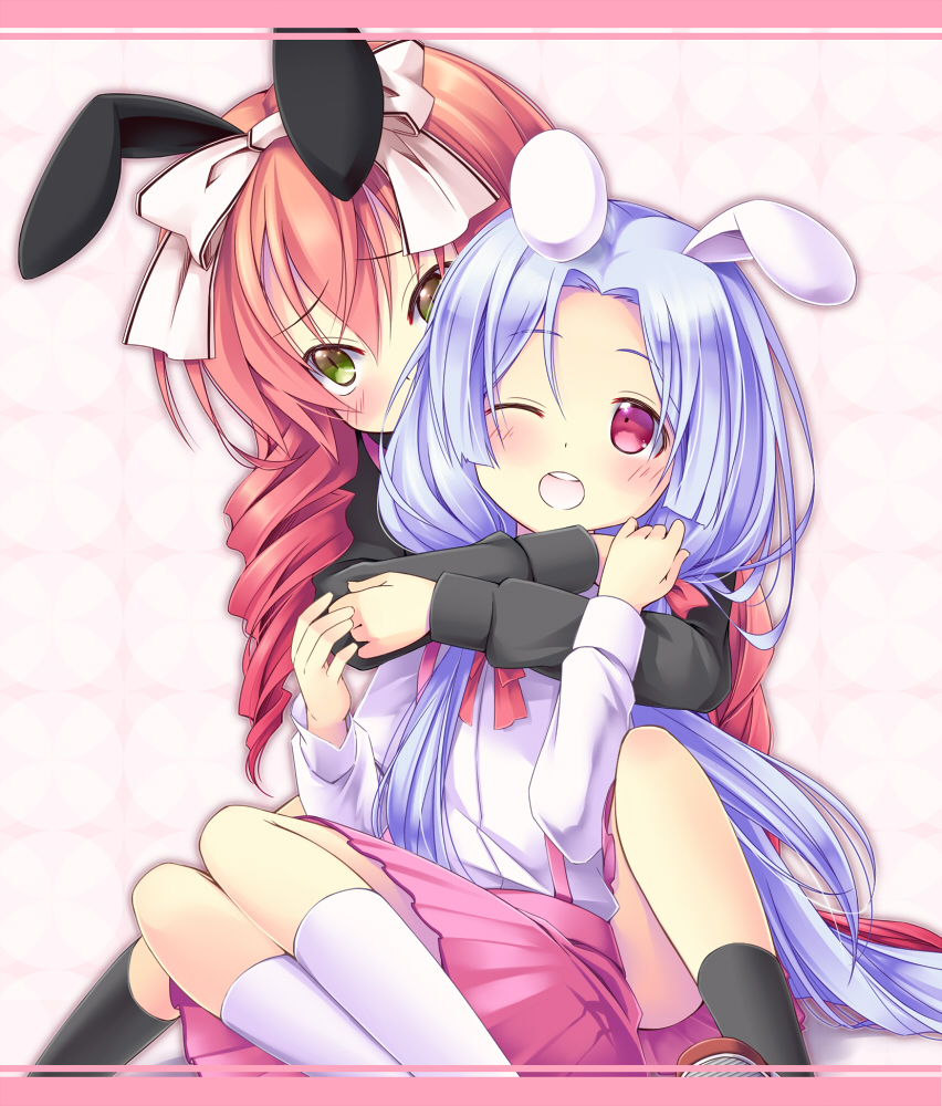 2girls, animal_ears, black_legwear, blush, bow, drill_hair, green_eyes, hair_bow
