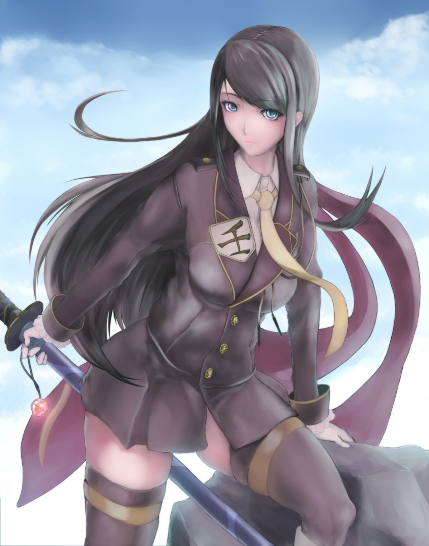 akai_katana, black_hair, blue_eyes, brown_legwear, clouds, heterochromia, highres, hiichisato