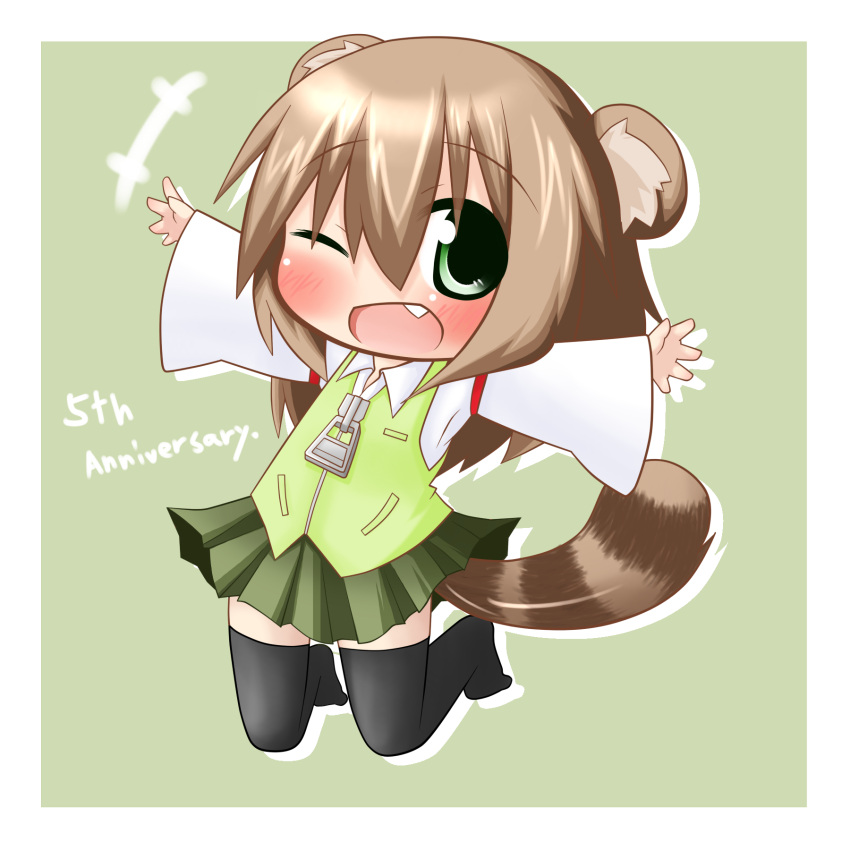 1girl, animal_ears, brown_hair, green_eyes, highres, original, raccoon_ears, raccoon_tail