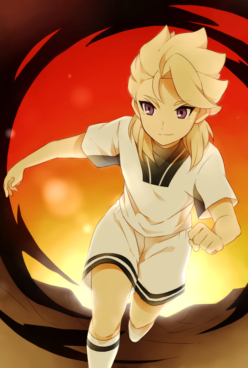 1boy, inazuma_eleven_(series), inazuma_eleven_go, inazuma_eleven_go_galaxy, light_smile, long_hair, male, roran_lazarev, sekina, silk_road_(inazuma_eleven), soccer_uniform, solo, sportswear, storm_wolf, violet_eyes