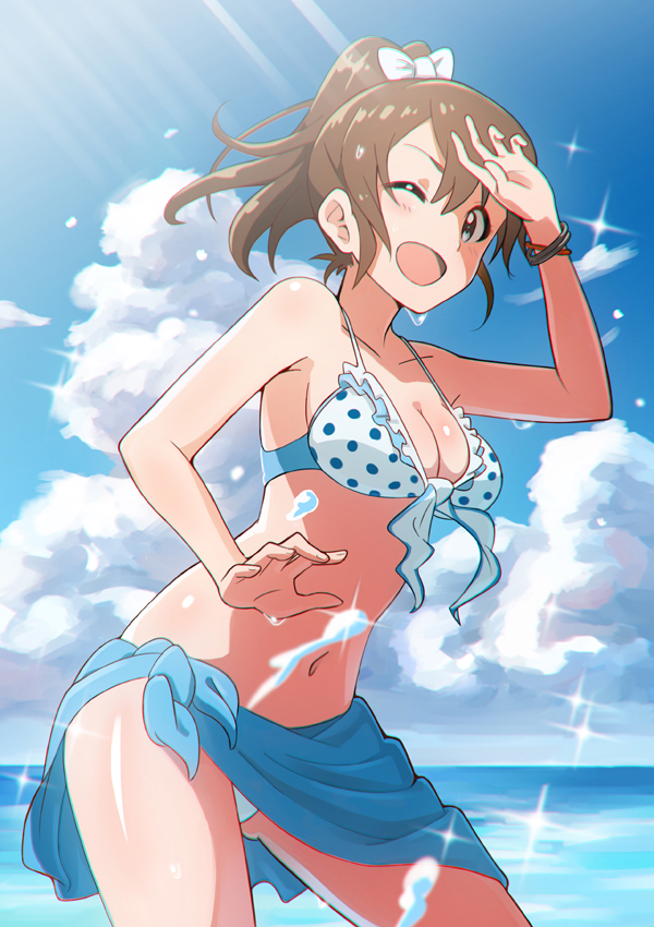1girl, bikini, blue_eyes, bracelet, breasts, brown_hair, cleavage, clouds, front-tie_bikini, front-tie_top, idolmaster, idolmaster_million_live!, jewelry, light_rays, navel, official_style, one_eye_closed, open_mouth, polka_dot, polka_dot_bikini, polka_dot_swimsuit, red10, sarong, satake_minako, short_ponytail, sky, solo, sunbeam, sunlight, swimsuit, water