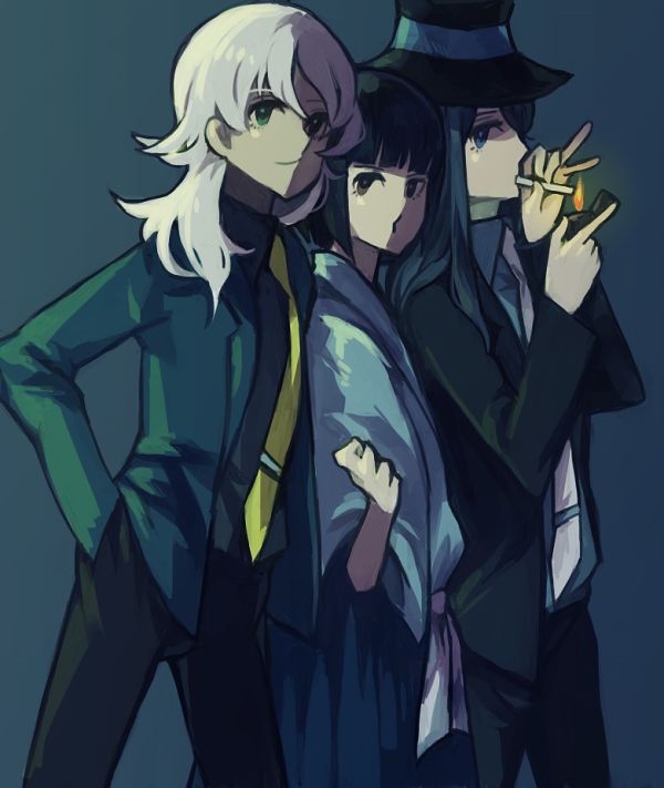 3girls, arsene_lupin_iii, arsene_lupin_iii_(cosplay), bangs, black_hair, blue_background, blunt_bangs, bob_cut