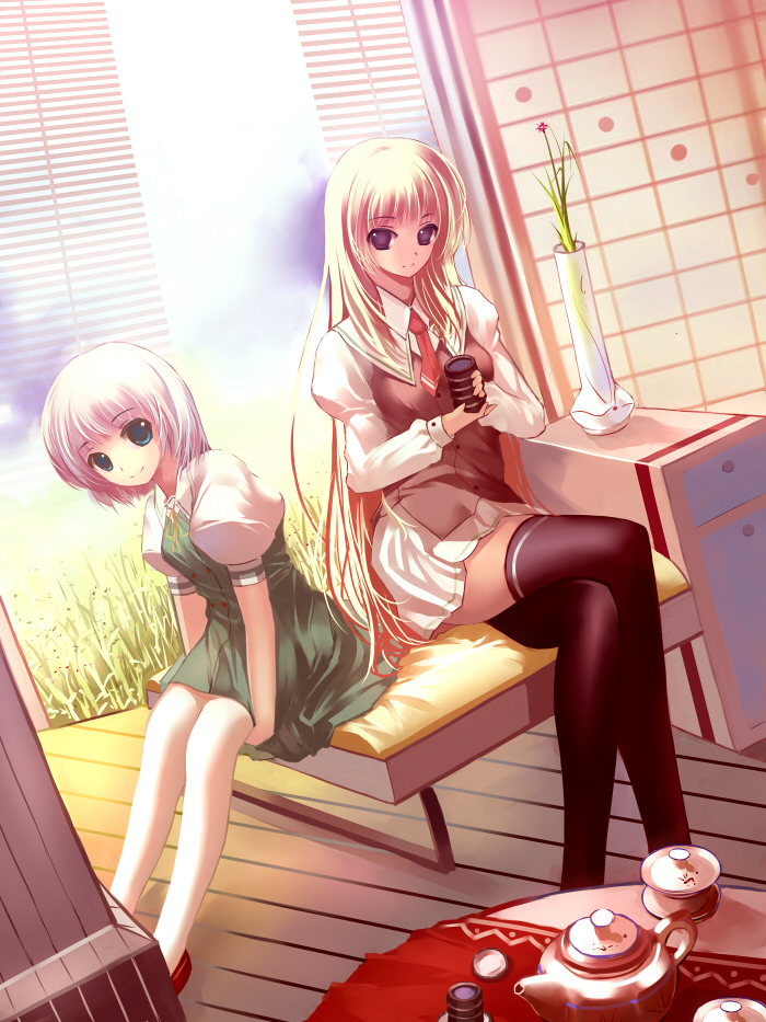 blonde_hair, blue_eyes, crossed_legs, long_hair, look-alike, miyazaki_byou, multiple_girls, pantyhose