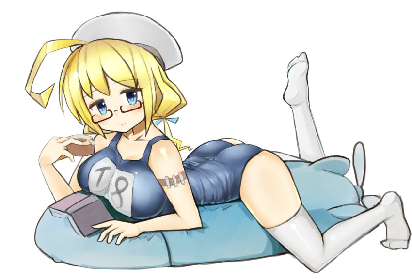 ahoge, armband, ass, baumkuchen, blonde_hair, blue_eyes, blush, book