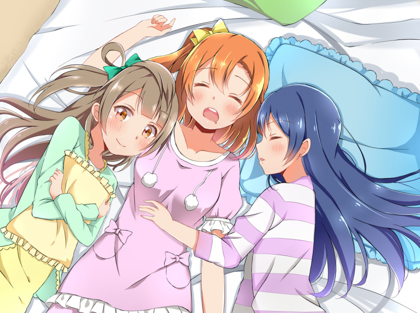 3girls, bed, blue_hair, blush, bow, brown_eyes, brown_hair, closed_eyes