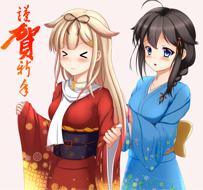 >_<, 2girls, :o, ahoge, alternate_costume, blonde_hair, blue_eyes, brown_hair