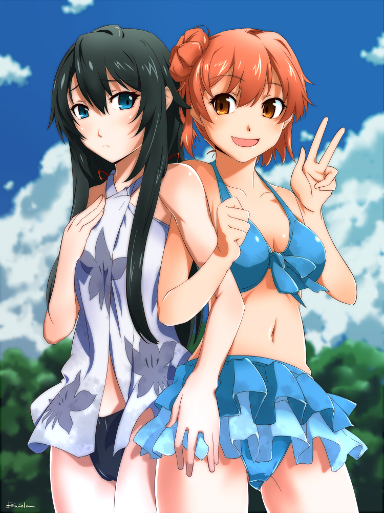 2girls, baiola, black_hair, blue_eyes, clouds, long_hair, multiple_girls, short_hair