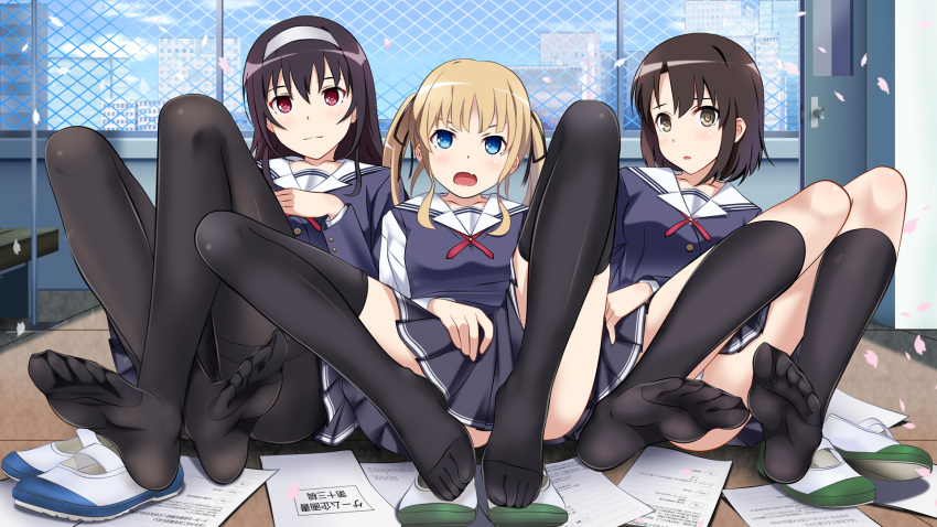 3girls, black_hair, blonde_hair, blue_eyes, brown_eyes, brown_hair, chain-link_fence, edogawakid