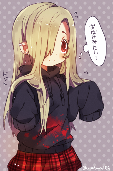 1girl, alternate_hair_length, alternate_hairstyle, blonde_hair, blush, earrings, grey_background, hair_over_one_eye, idolmaster, idolmaster_cinderella_girls, jewelry, long_hair, natsumi_(natumi06), polka_dot, polka_dot_background, red_eyes, shirasaka_koume, sleeves_past_wrists, smile, thought_bubble, translation_request, twitter_username