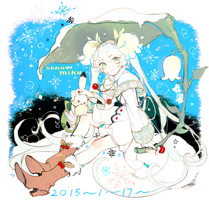 >_<, 1girl, 2015, ahoge, aqua_eyes, boots, capelet, character_name