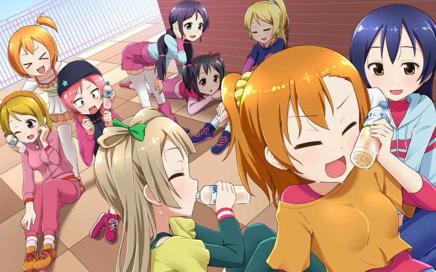 >_<, 6+girls, :3, ayase_eli, black_hair, blonde_hair, blue_hair, bottle